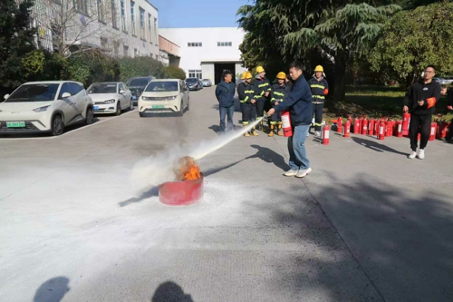 揚(yáng)州北辰電氣集團(tuán)有限公司開展消防月活動(dòng)